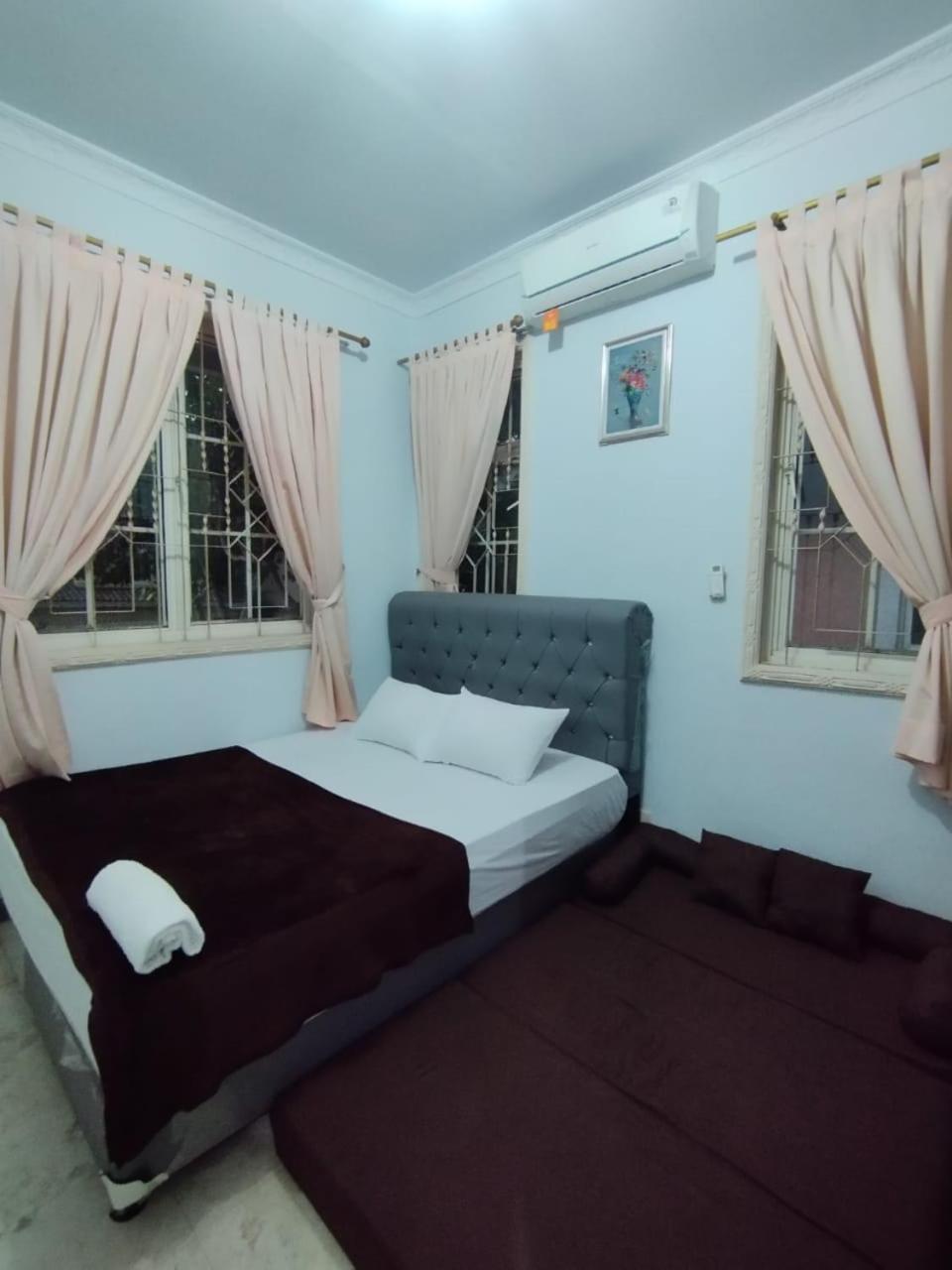 Vila Princess Sentul: Private Pool, Camping & Entertainment Bogor Exterior photo